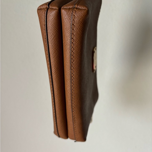 Michael Kors double zipper wristlet - Picture 3 of 8